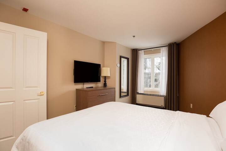 Room 42 of 81
