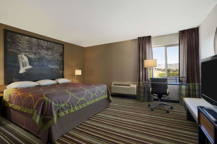 Room 20 of 29