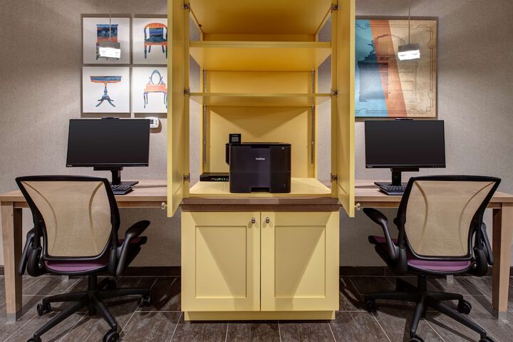 Business Center 38 of 38