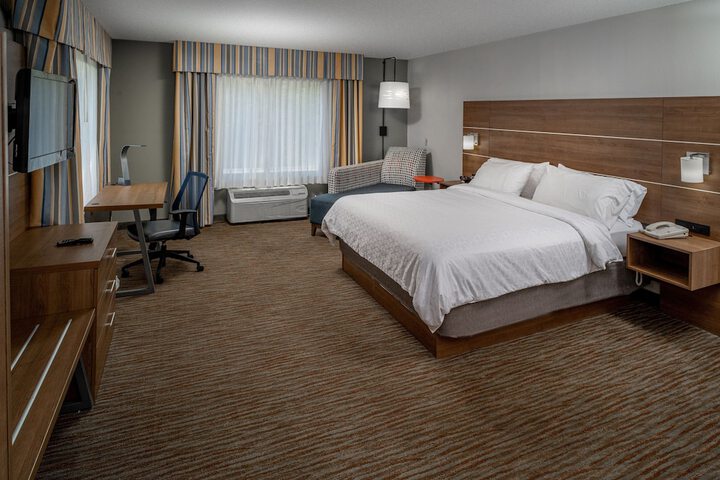Holiday Inn Express Hotel & Suites Pikeville by IHG