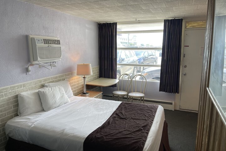 Room 20 of 44