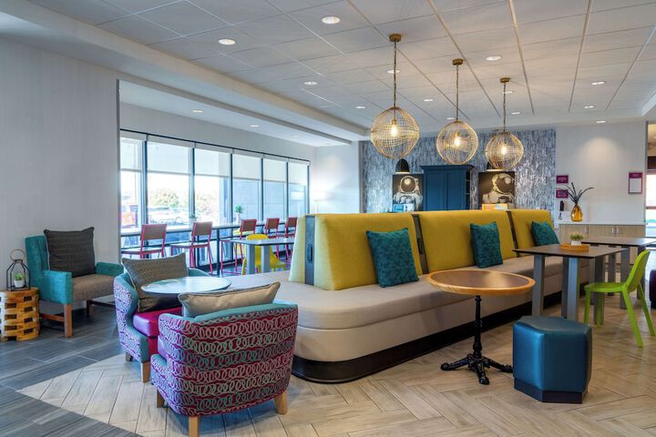 Home2 Suites by Hilton Fredericksburg South