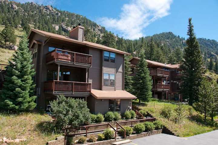 Hotel 2 of 82