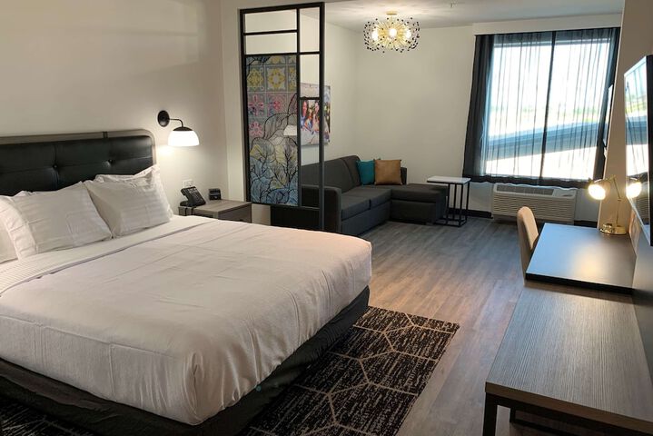 Room 29 of 38