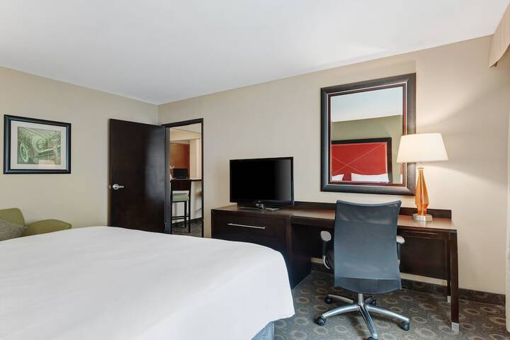 Room 19 of 115