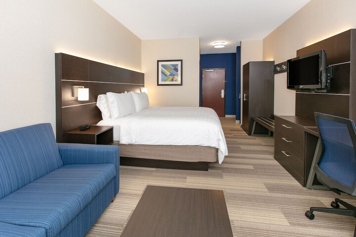 Holiday Inn Express Hotel & Suites Seaside-Convention Center by IHG