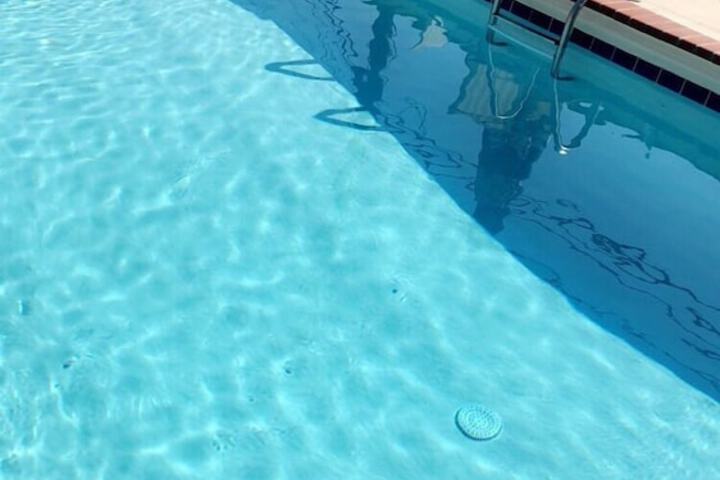 Pool 10 of 41