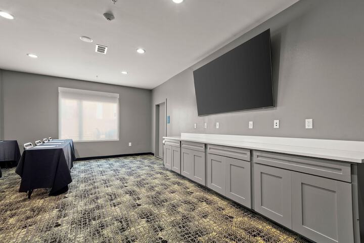 Holiday Inn Gonzales by IHG