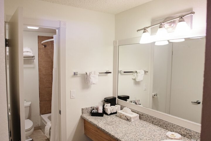 Room 25 of 67