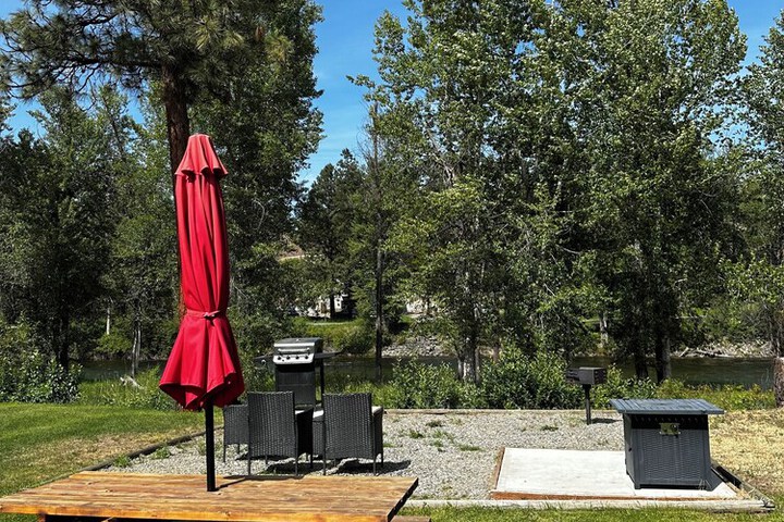 Methow River Lodge & Cabins