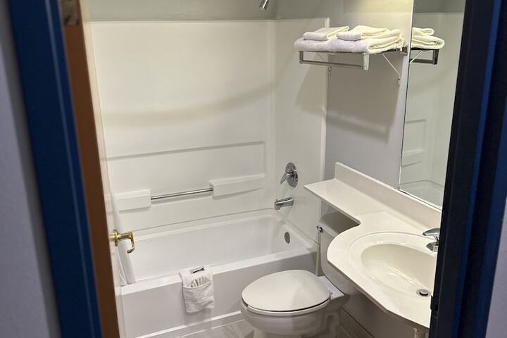 Room 16 of 35