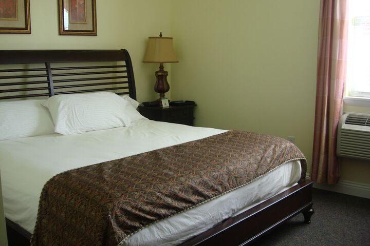 Room 11 of 26