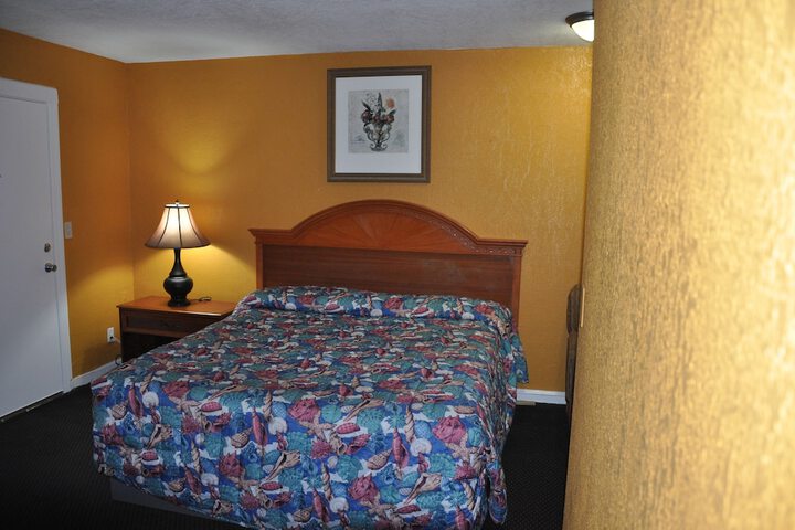Room 12 of 42