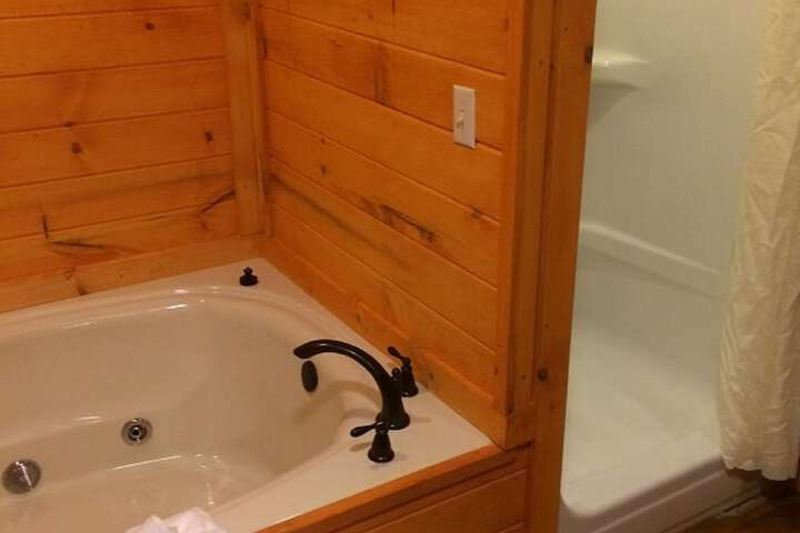 Hot Tub 108 of 114