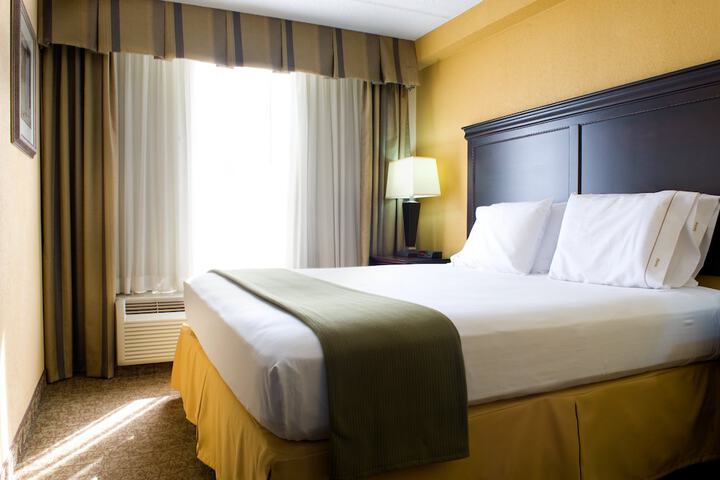 Room 45 of 70