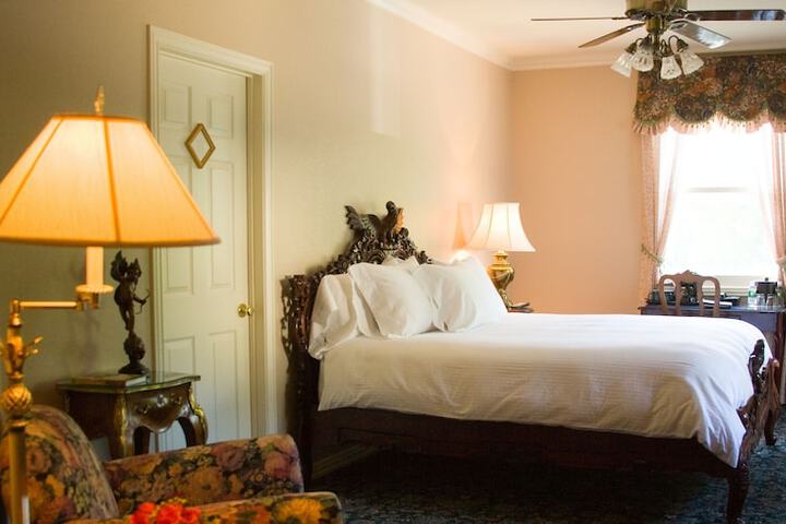 The Sanford House Inn & Spa