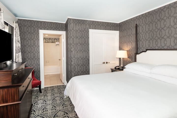 Room 44 of 144