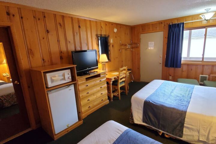 Room 17 of 145