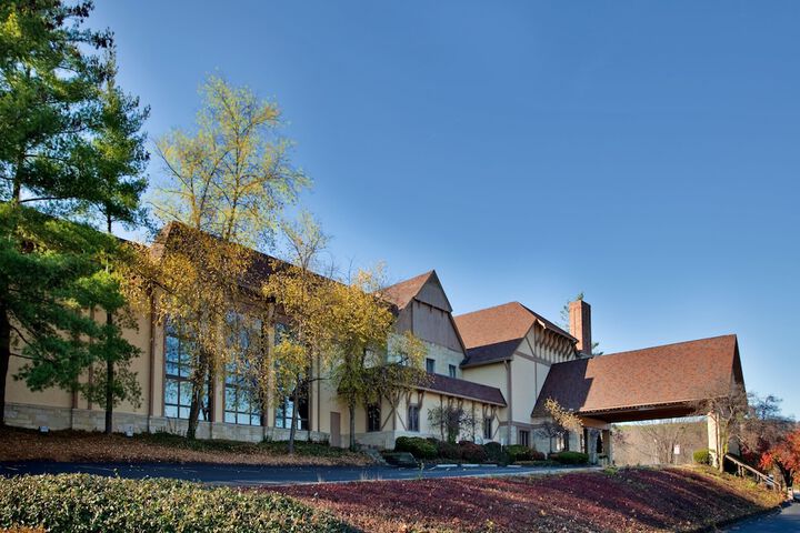 Hotel 4 of 61