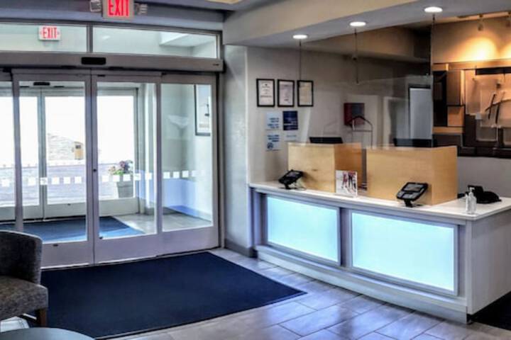 Holiday Inn Express & Suites Enterprise by IHG
