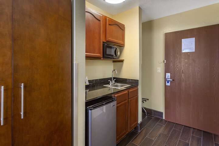 Comfort Inn & Suites North Aurora - Naperville