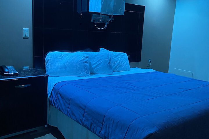 Room 51 of 71