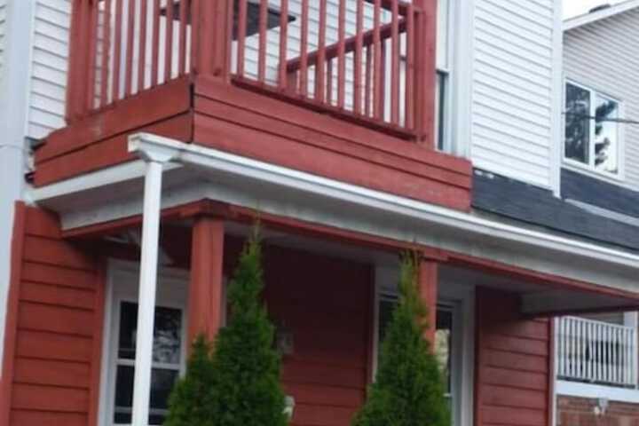 A Voyageurs Guest House
