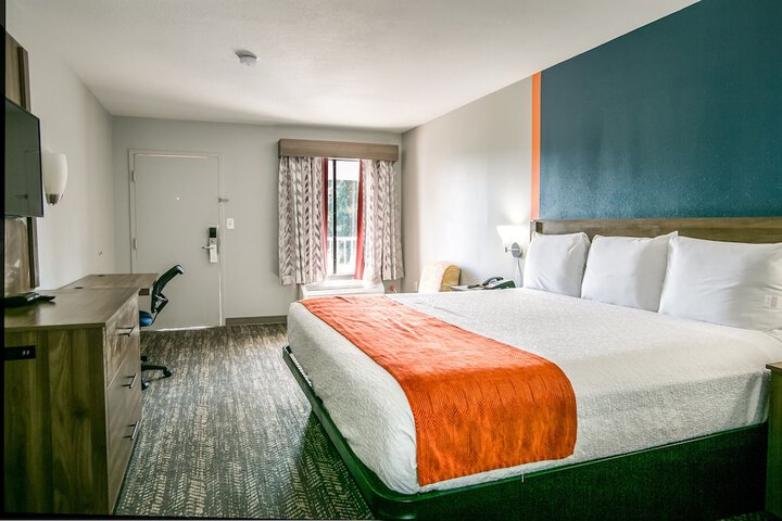 Room 14 of 21