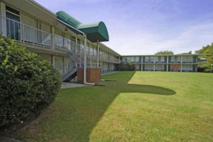Property Grounds 11 of 11