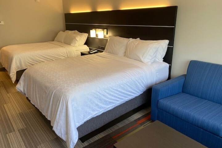 Room 19 of 50