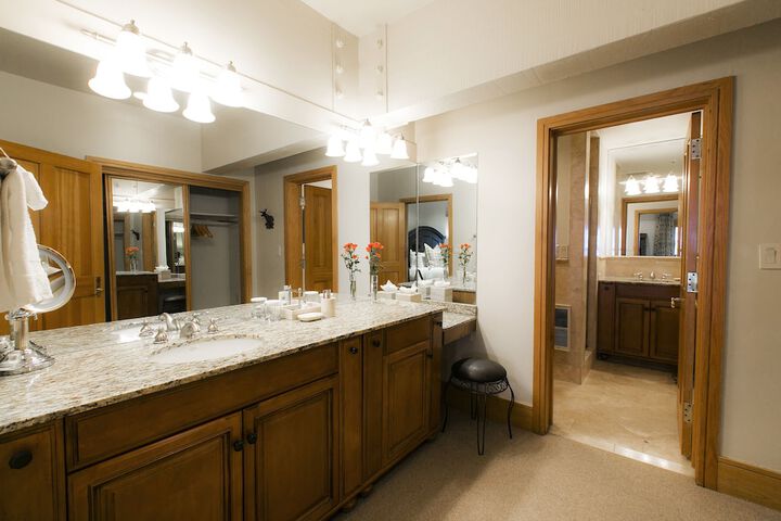Room 416 of 500