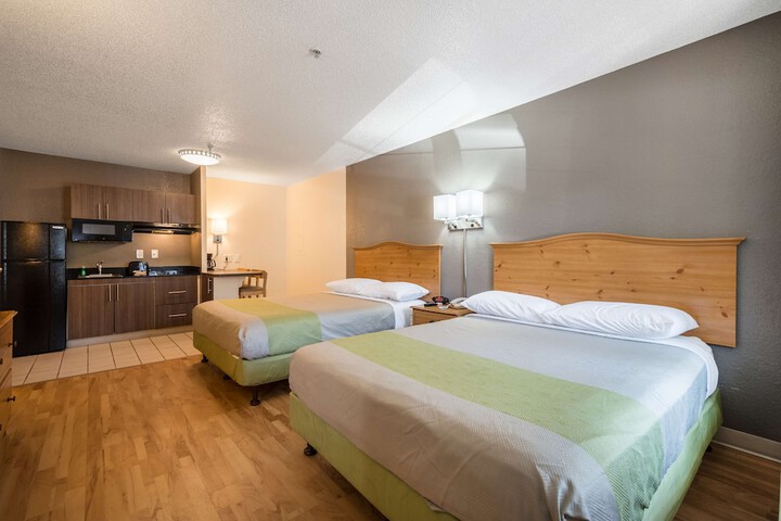 Room 10 of 15