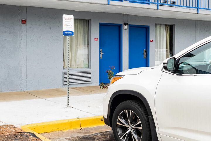 Rodeway Inn & Suites Carrollton