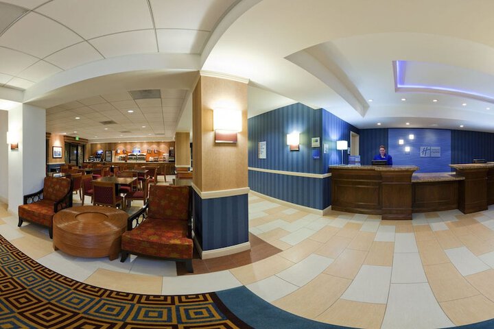 Hotel Interior 9 of 42