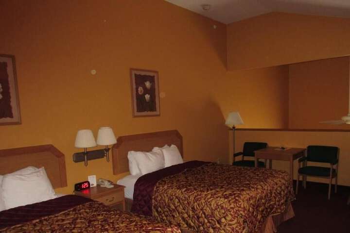 Room 10 of 44