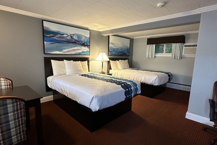 Room 40 of 101