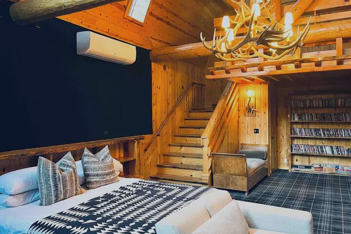 Room 44 of 74