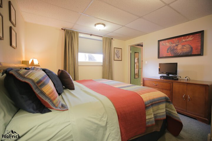 Room 93 of 110