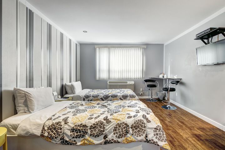 Room 7 of 92