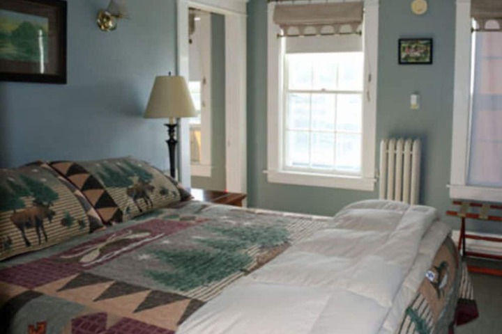 Room 12 of 17