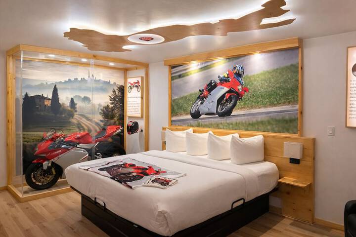 Motorcycle Inn