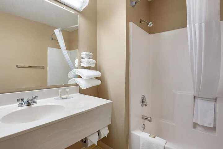 Room 12 of 20