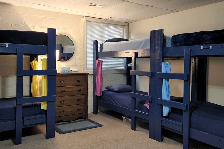 Room 34 of 46