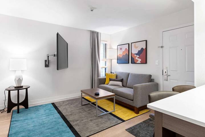 Room 41 of 75