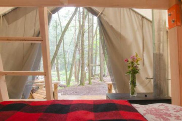 Tentrr Brookside at Camp RelevÉ