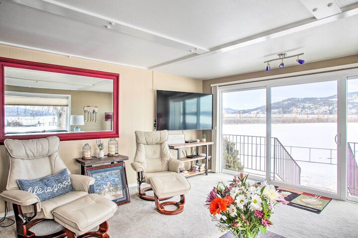 Waterfront Sandpoint Vacation Rental: Lake Access!