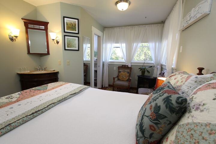 Room 22 of 45