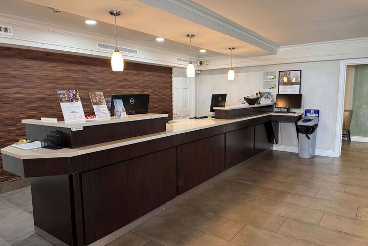 Hotel Interior 12 of 45