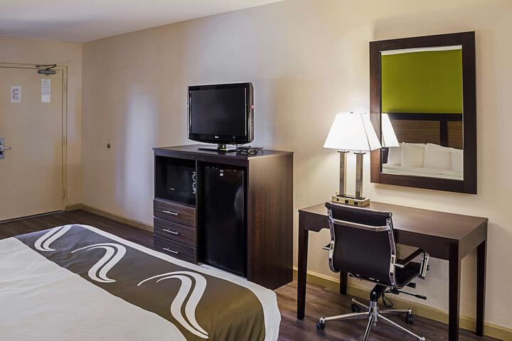 Room 25 of 36