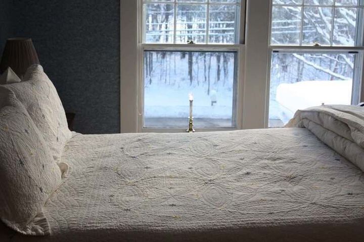 THE TRUMBULL HOUSE BED AND BREAKFAST